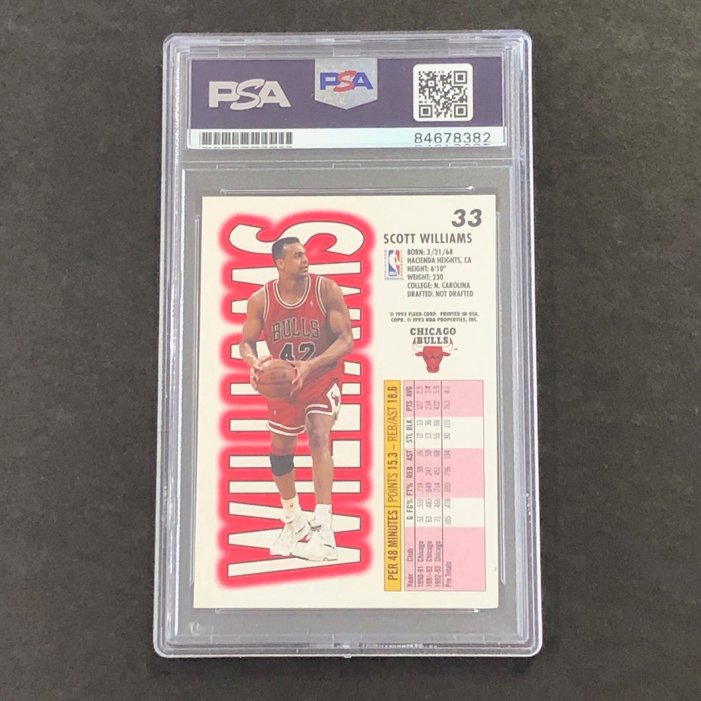 1993-94 Fleer #33 Scott Williams Signed Card PSA Slabbed Bulls