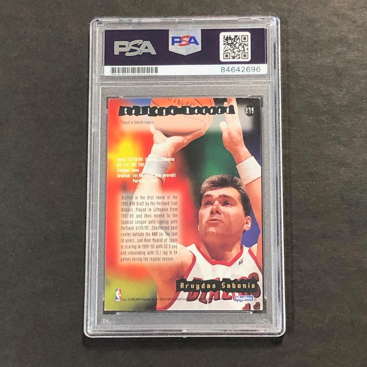 1996 Skybox NBA Hoops #279 ARVYDAS SABONIS Signed Card AUTO PSA Slabbed Trail Bl