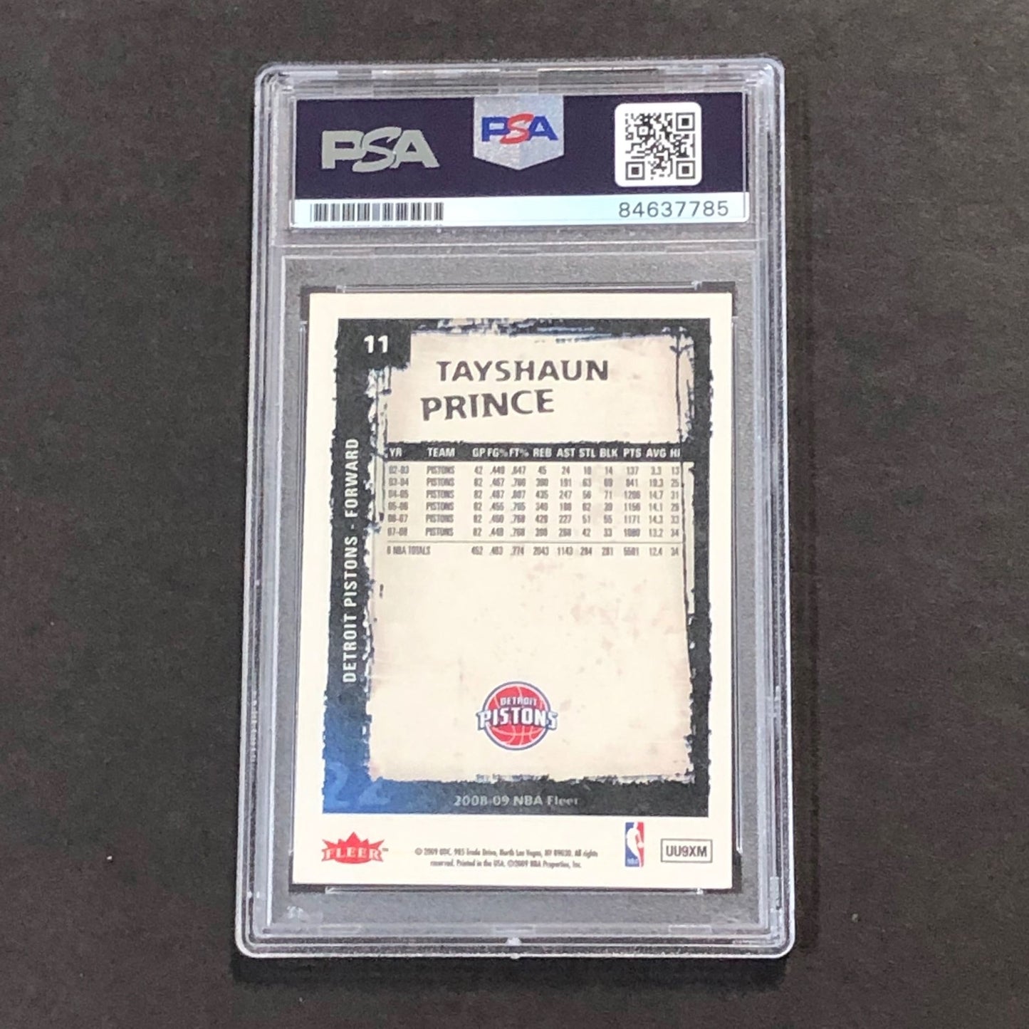 2008-09 NBA Fleer #11 Tayshaun Prince Signed Card AUTO PSA Slabbed Pistons
