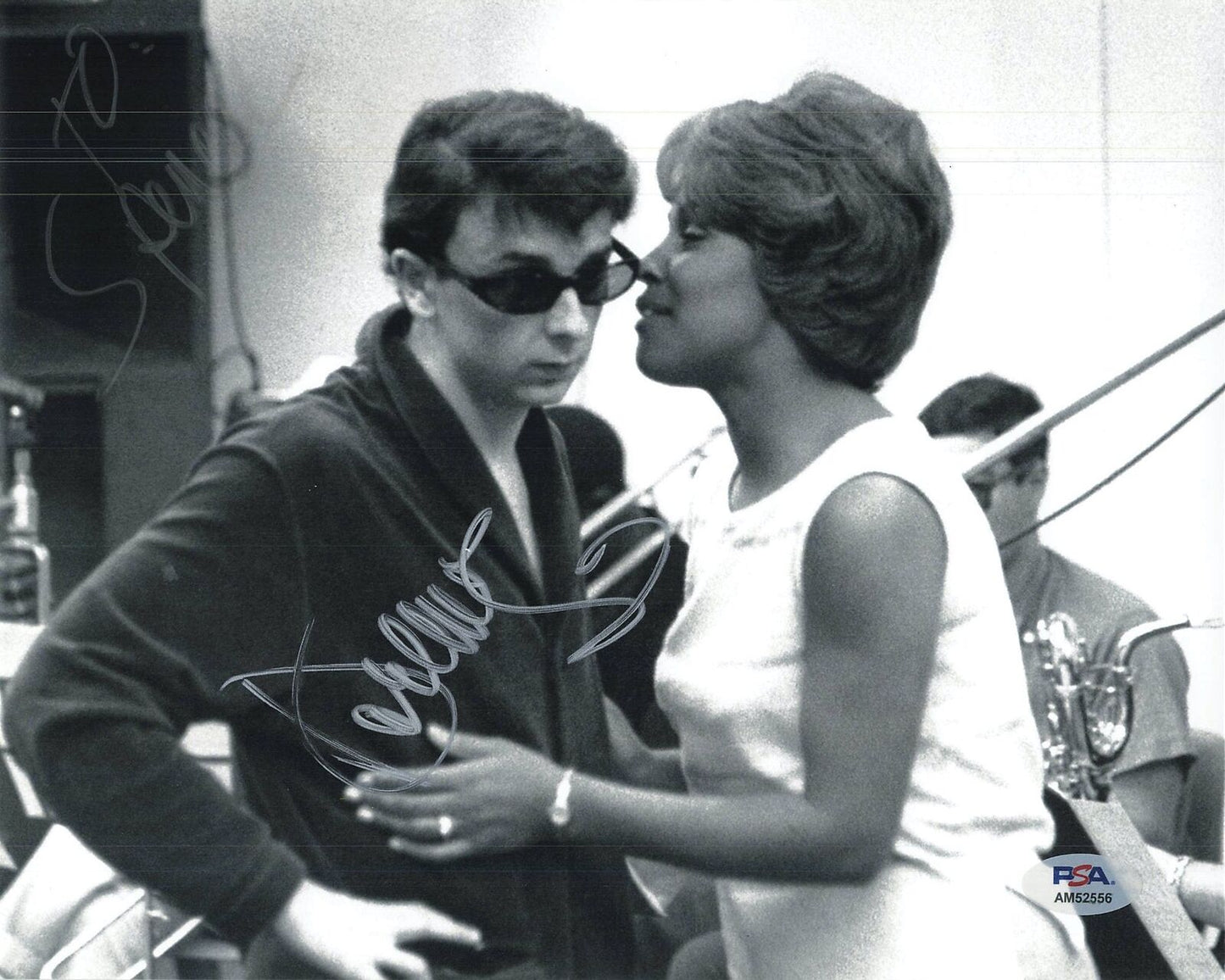 DARLENE LOVE signed 8x10 photo PSA/DNA Autographed Singer