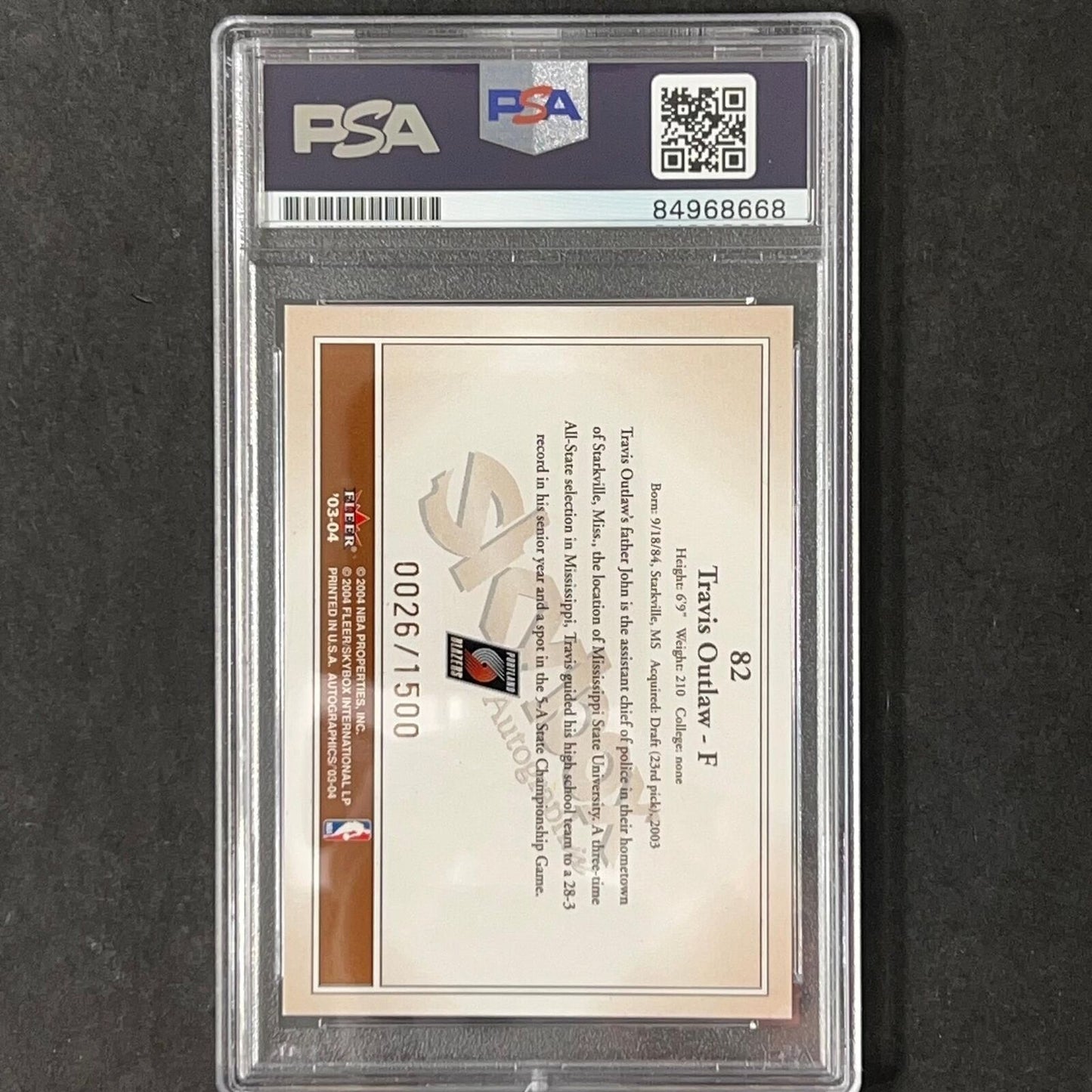 2004 NBA Properties #82 Travis Outlaw Signed Card AUTO PSA Slabbed Portland Trai