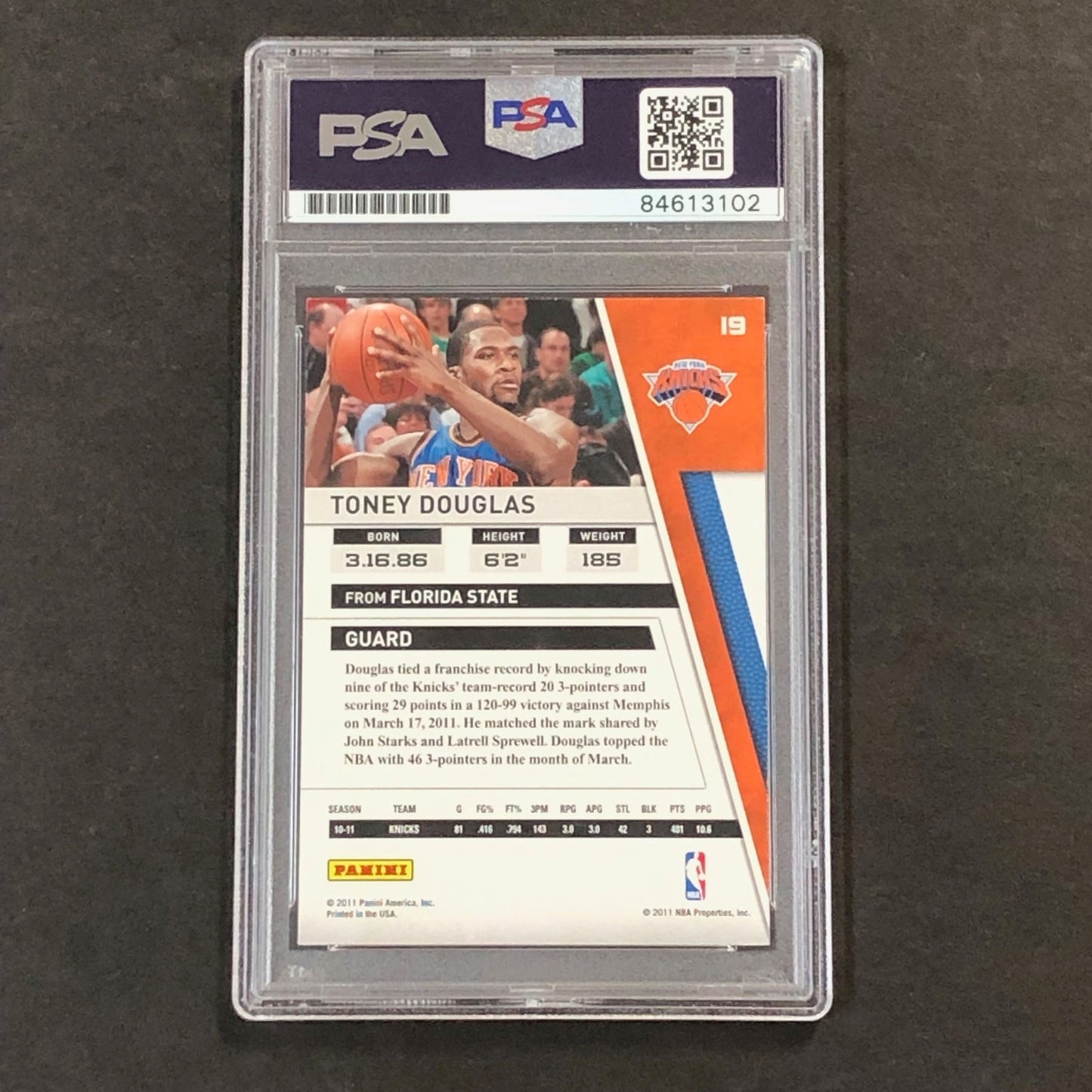 2010-11 Panini Season Update #19 Toney Douglas Signed Card AUTO PSA Slabbed Knic