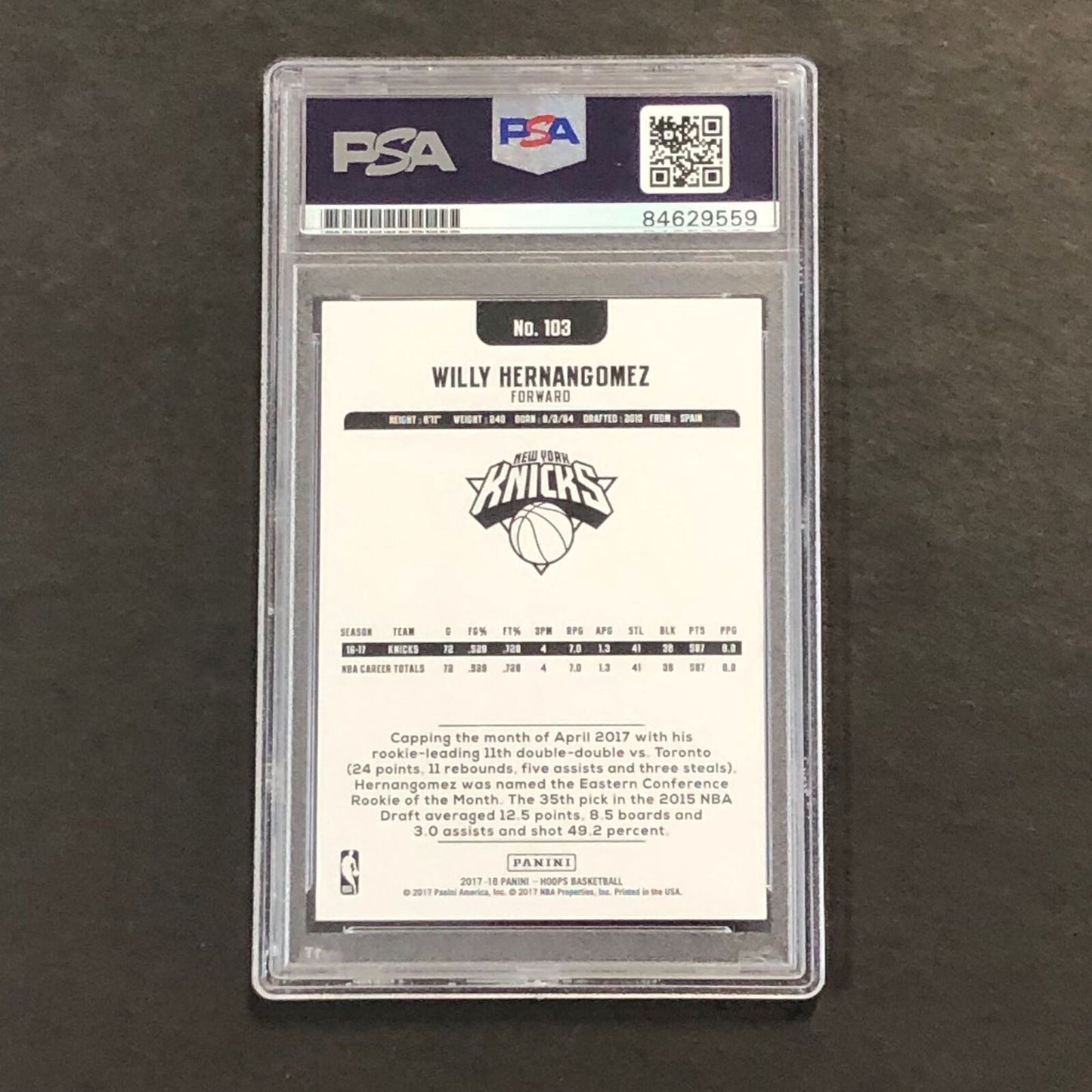 2017-18 NBA Hoops #103 Willy Hernangomez Signed Card AUTO 10 PSA Slabbed Knicks