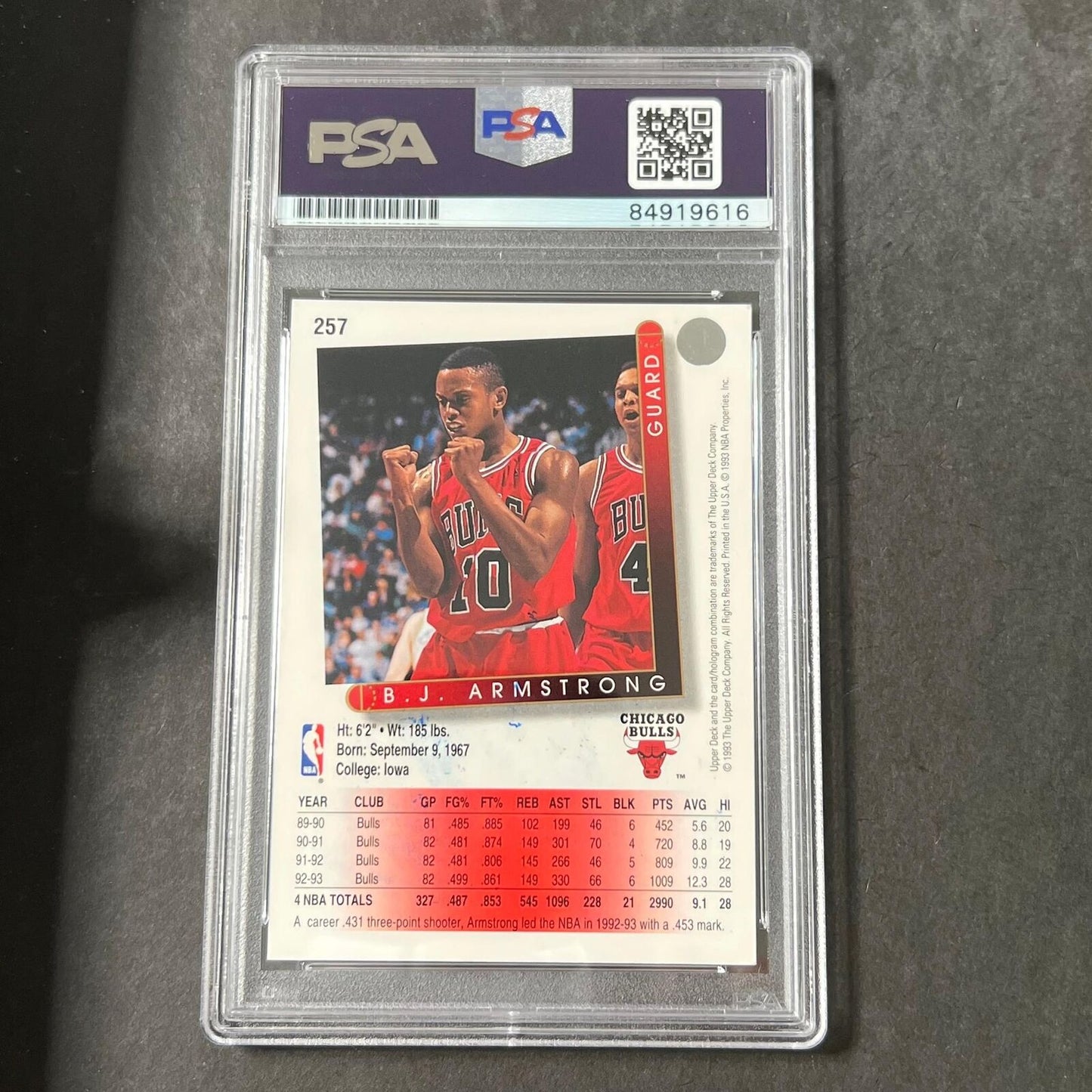 1993-94 Upper Deck #257 B.J. Armstrong Signed Card AUTO Auto 8 PSA Slabbed Bulls