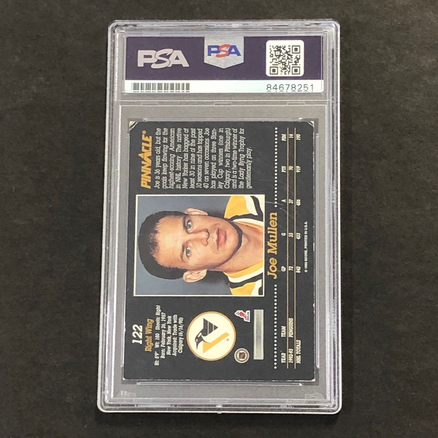 1992-93 Pinnacle #122 Joe Mullen Signed Card AUTO PSA Slabbed