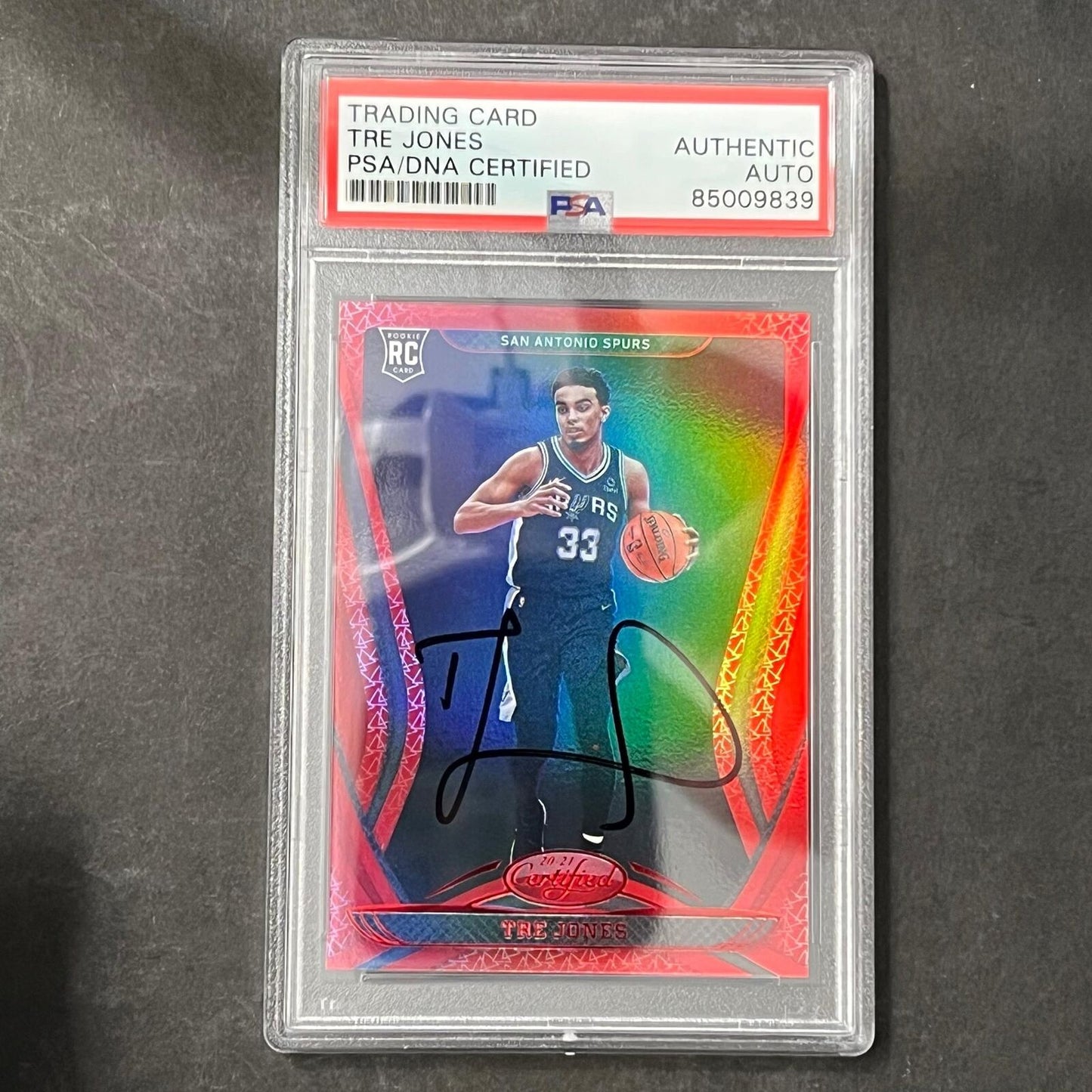 2020-21 Panini Certified Basketball #163 Tre Jones Signed Card AUTO PSA/DNA Slab