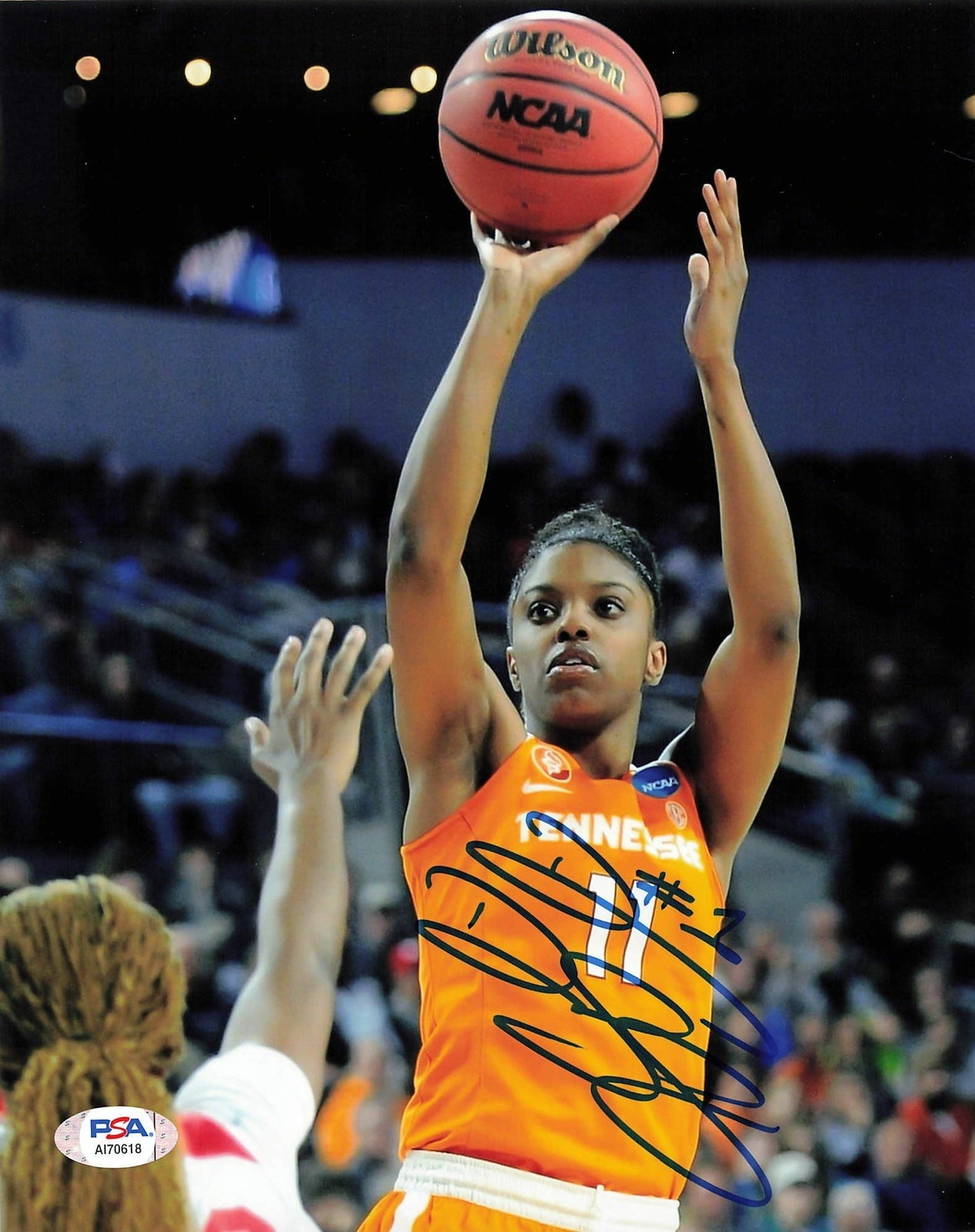 DIAMOND DeSHIELDS signed 8x10 photo PSA/DNA Tennessee Autographed