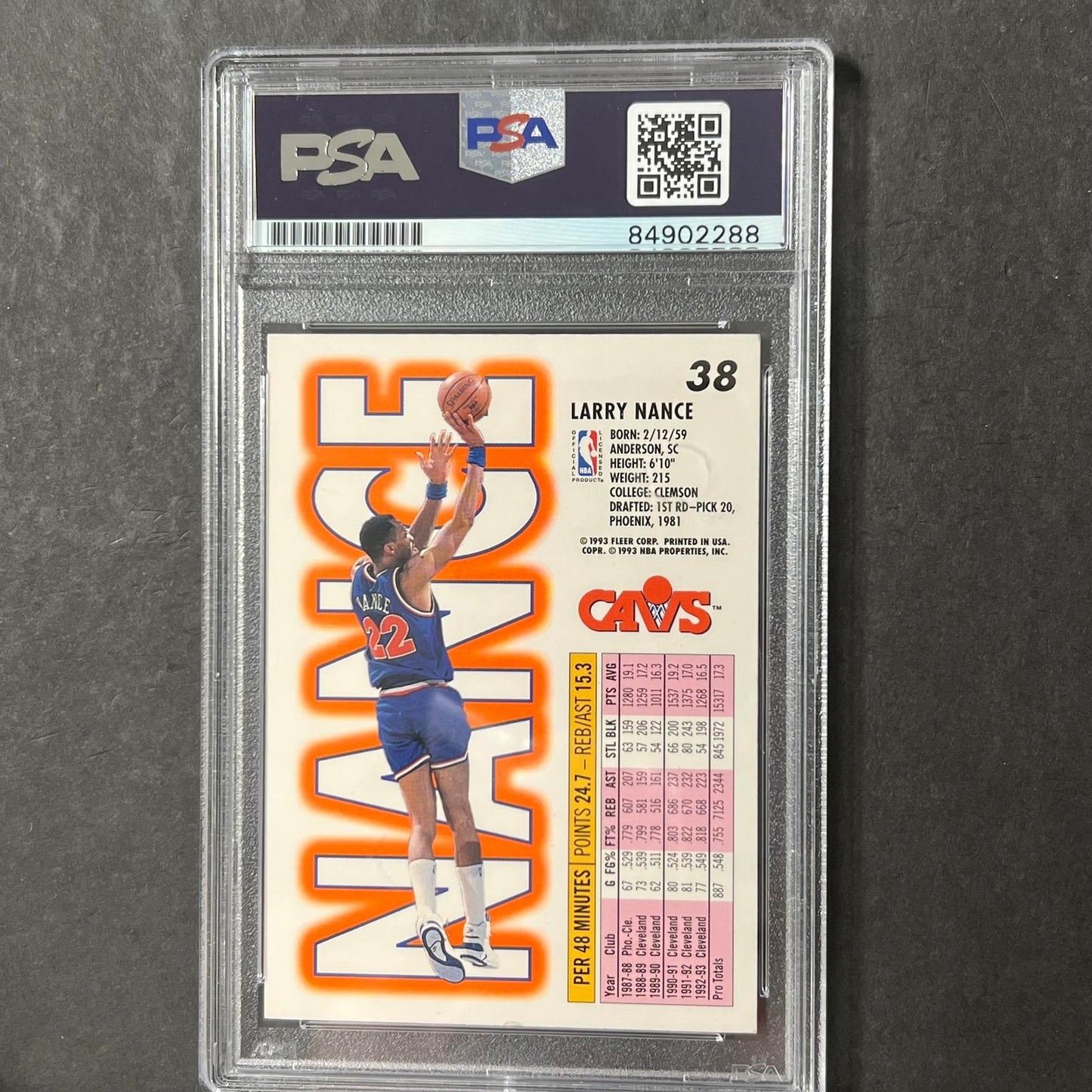 1993-94 Fleer #38 Larry Nance Signed Card AUTO PSA Slabbed Cavaliers
