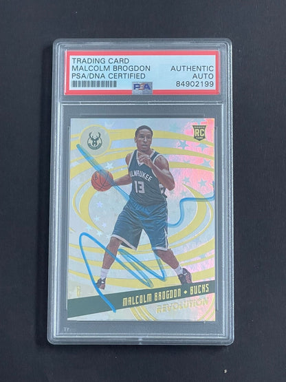 2016-17 Panini Revolution #106 Malcolm Brogdon Signed Card PSA Slabbed Bucks