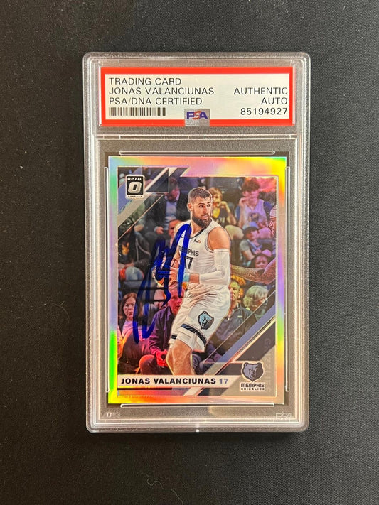 2019-20 Panini Donruss Optic #130 Jonas Valanciunas Signed Card AUTO PSA Slabbed