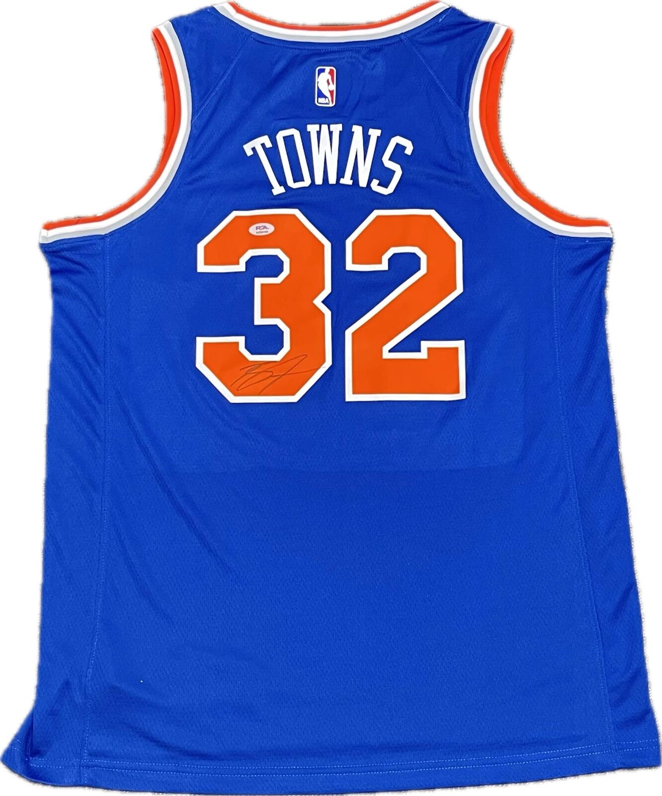 Karl Anthony Towns Signed Jersey PSA/DNA New York Knicks Autographed