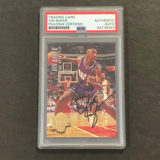 1993-94 #102 Vin Baker Signed Card PSA/DNA Slabbed Bucks