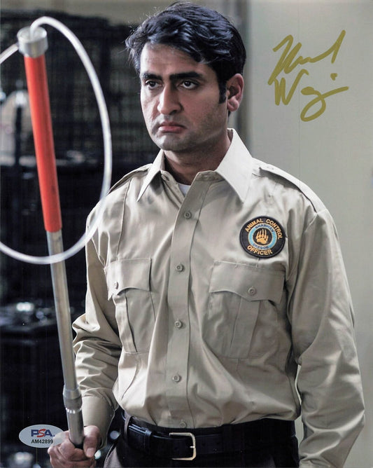 KUMAIL NANJIANI signed 8x10 photo PSA/DNA Autographed