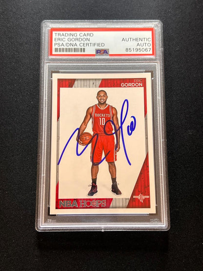 2015-16 Panini NBA Hoops #104 Eric Gordon Signed Card AUTO PSA Slabbed Pelicans