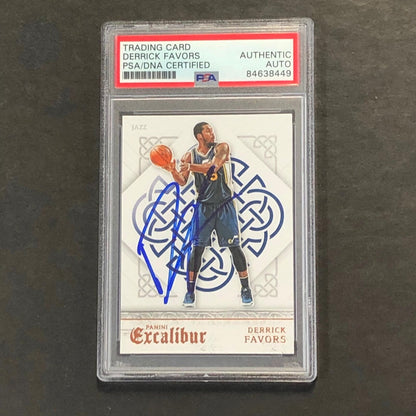 2015-16 Panini Excalibur #33 Derrick Favors Signed Card AUTO PSA Slabbed Jazz