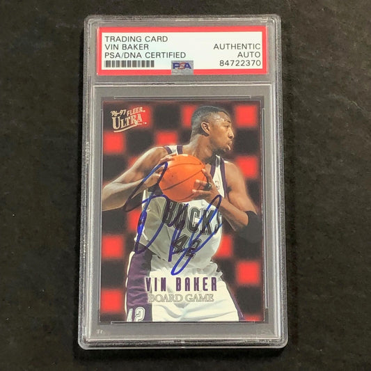 1996-97 Fleer Ultra #1 Vin Baker Signed Card PSA/DNA Slabbed Bucks