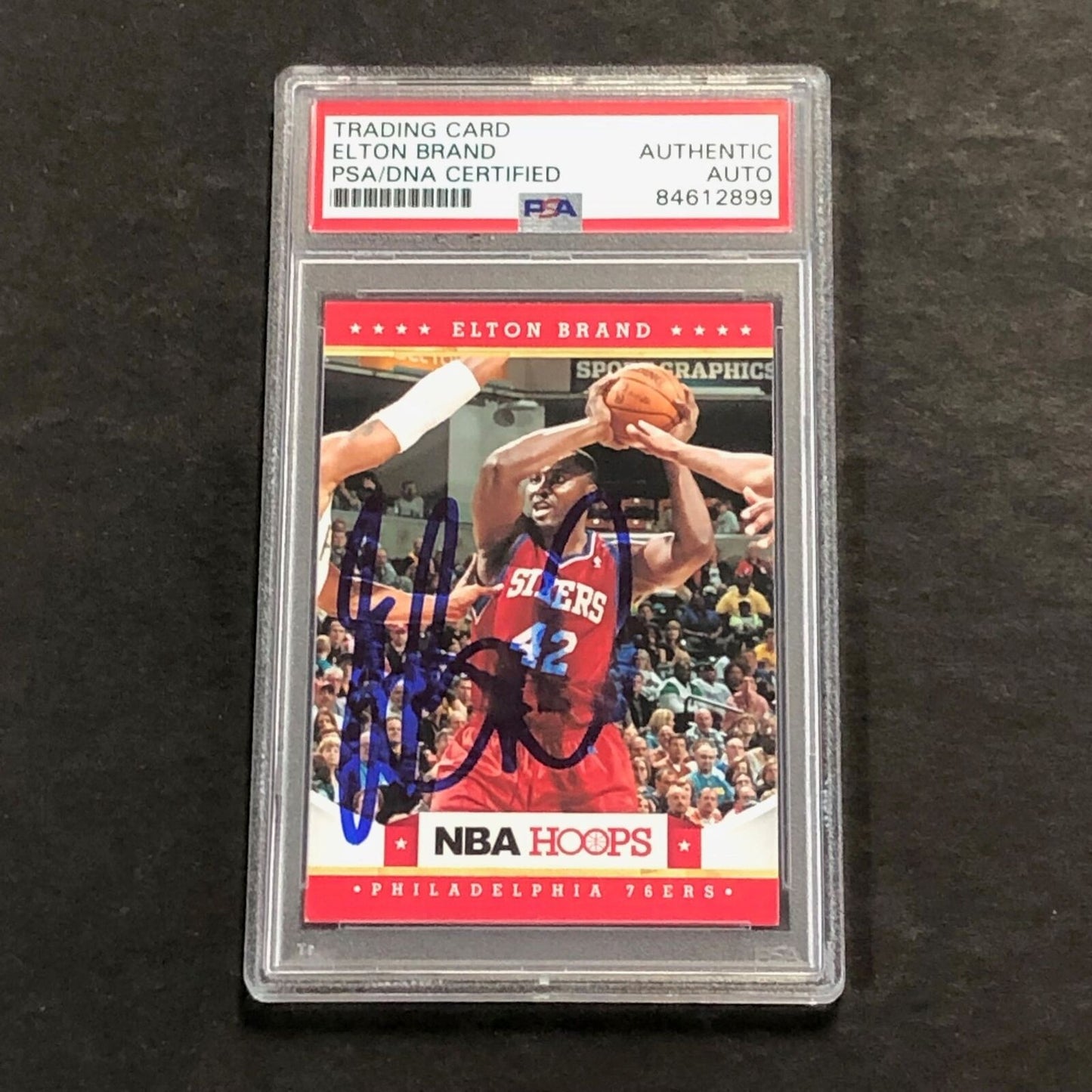 2012-13 NBA Hoops #26 Elton Brand Signed Card AUTO PSA Slabbed 76ers