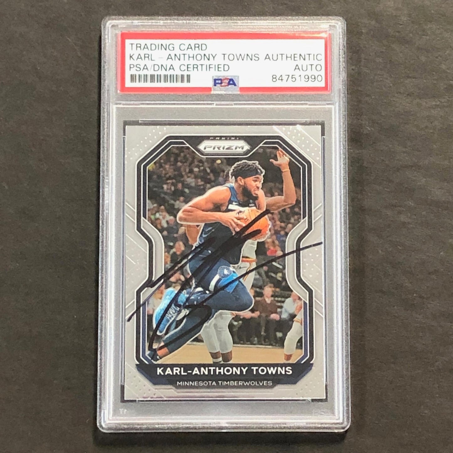 2020-21 Panini Prizm #167 Karl-Anthony Towns Signed Card AUTO PSA Slabbed Timber