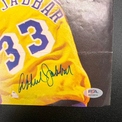 Kareem Abdul-Jabbar signed Sports Illustrated Magazine PSA/DNA Lakers Autographe