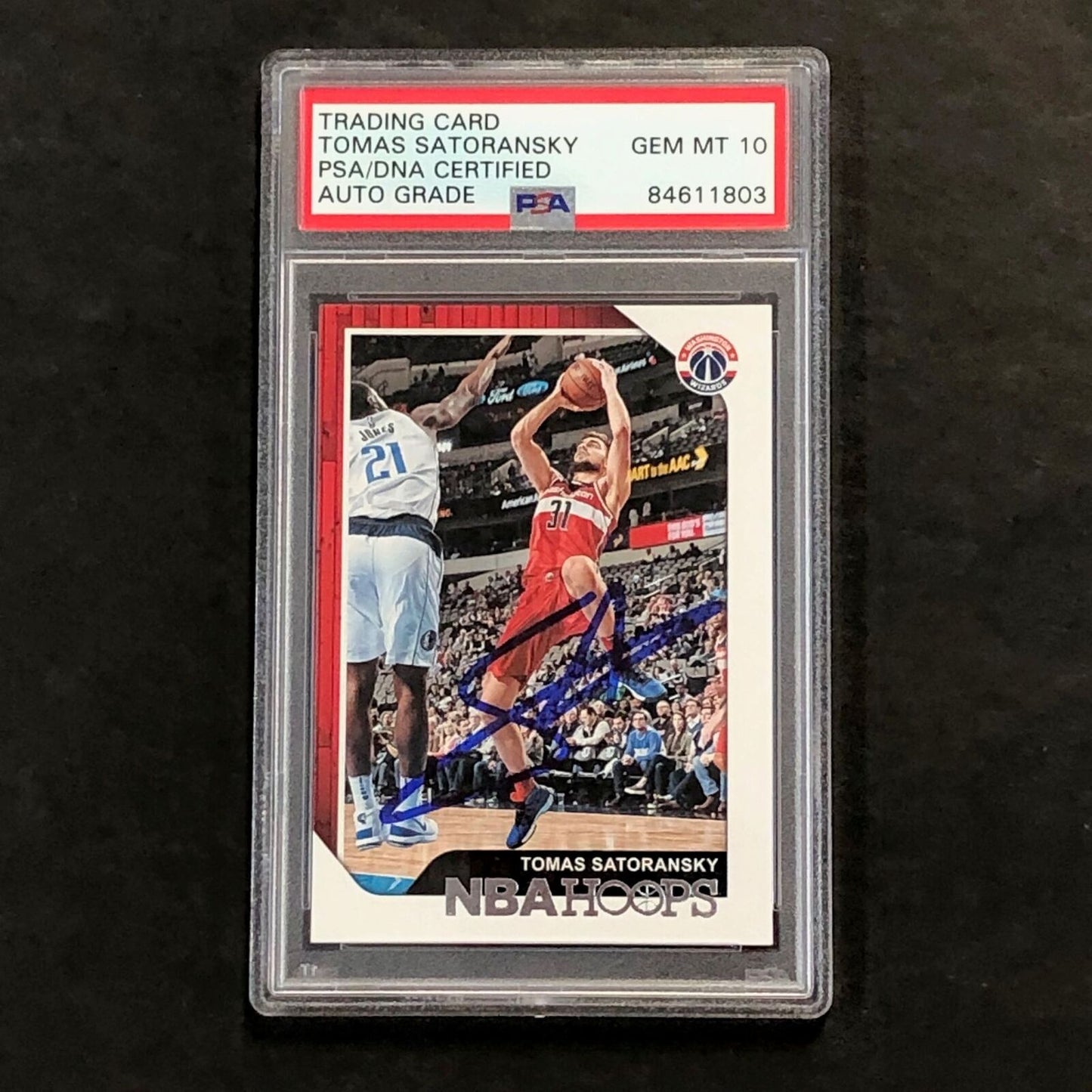 2018-19 NBA Hoops #69 Tomas Satoransky Signed AUTO 10 PSA Slabbed Wizards