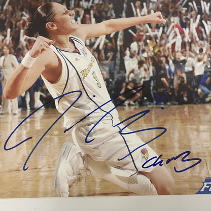 Diana Taurasi Signed 11x14 Photo PSA Phoenix Mercury