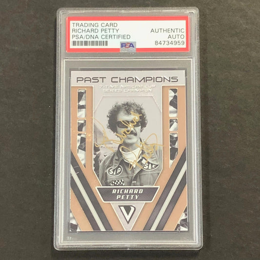 2019 Panini Victory Lap #75 Richard Petty Signed Card AUTO PSA Slabbed Nascar
