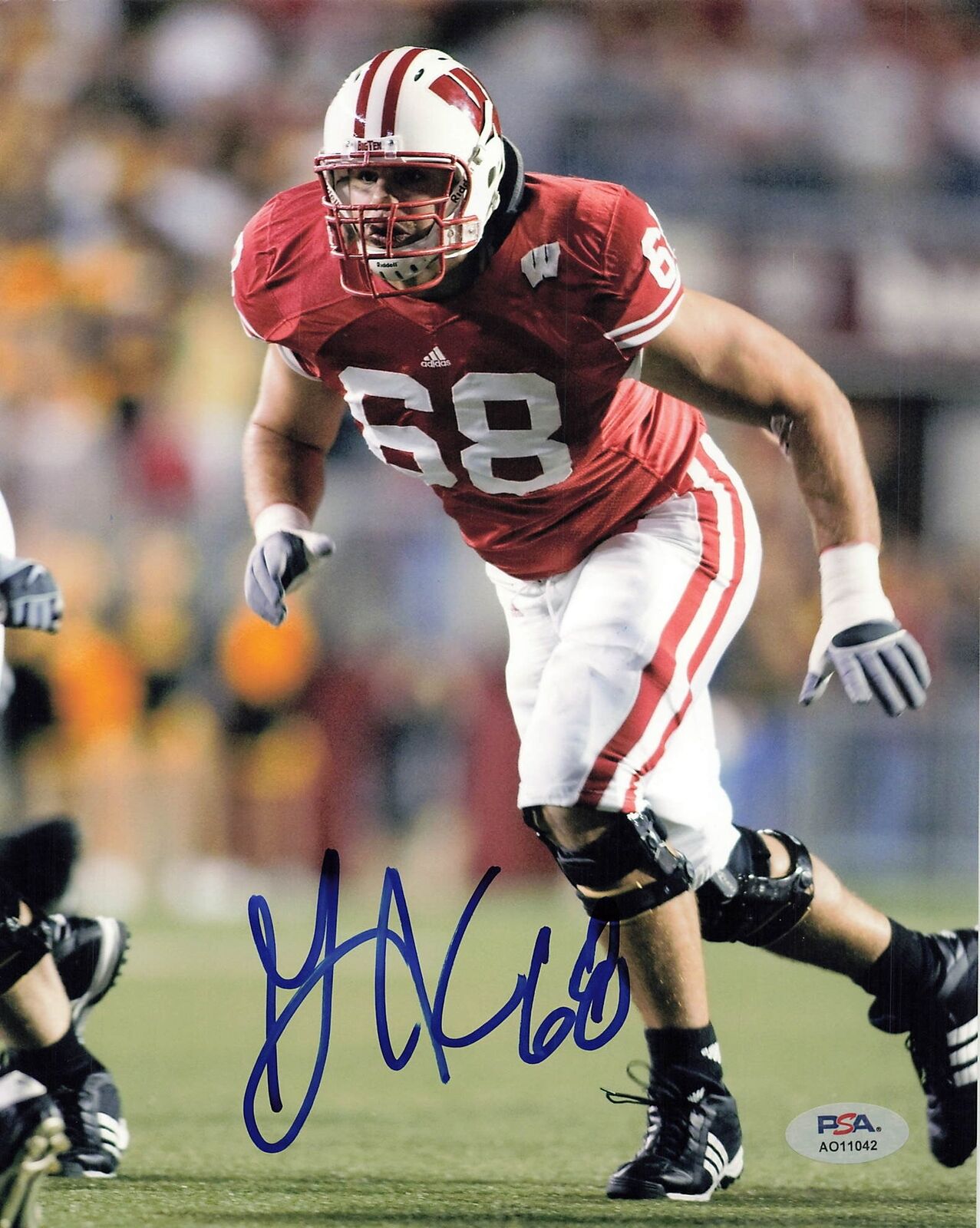 Gabe Carimi Signed 8x10 photo PSA/DNA Chicago Bears Wisconsin Badgers Autographe