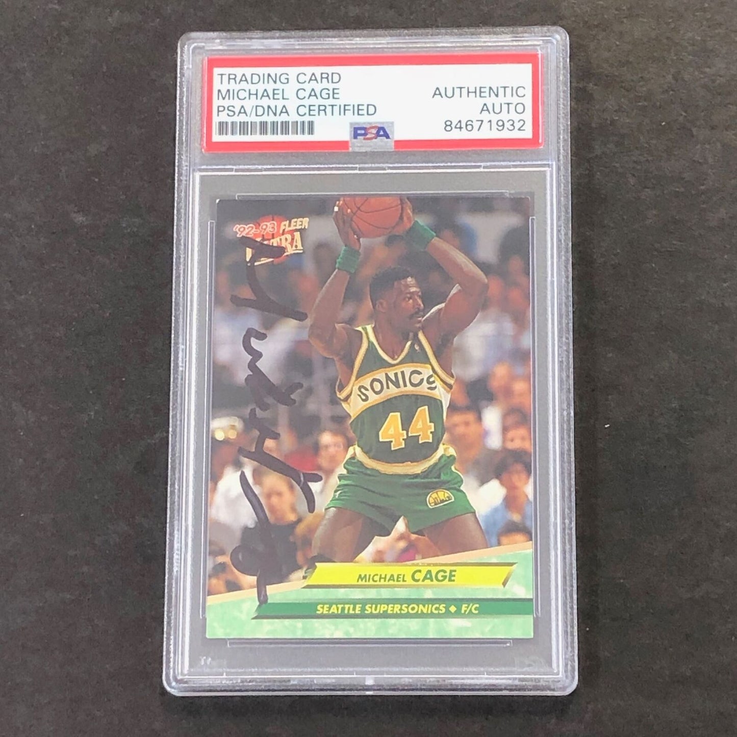 1992-93 Fleer Ultra #170 Michael Cage Signed Card AUTO PSA Slabbed Sonics