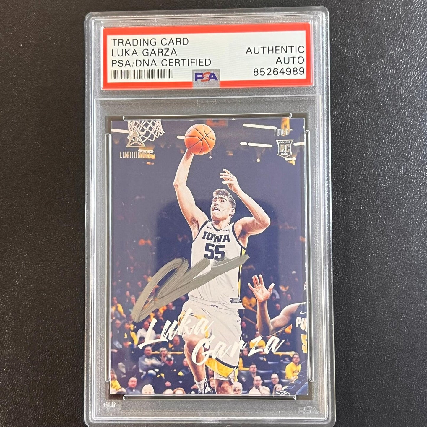 2021 Panini Chronicles Draft Picks #98 Luka Garza Signed Card AUTO PSA Slabbed I