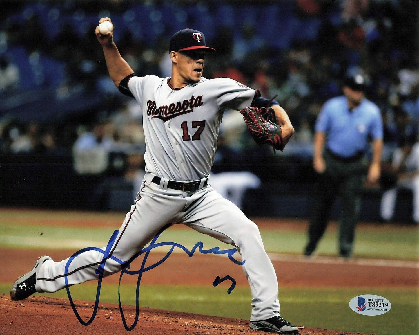 Jose Berrios signed 8x10 photo BAS Beckett Minnesota Twins Autographed