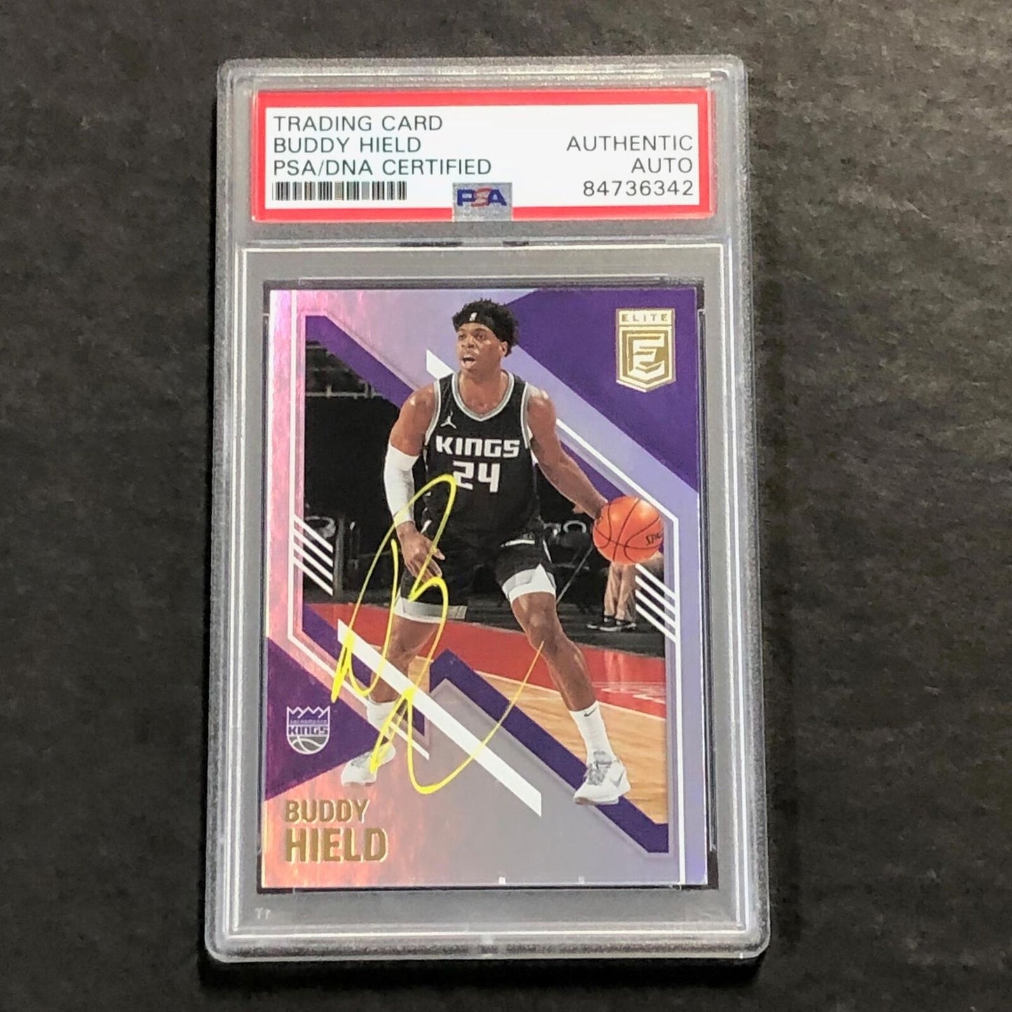 2020-21 Panini Donruss Elite #43 Buddy Hield Signed Card AUTO PSA Slabbed Kings