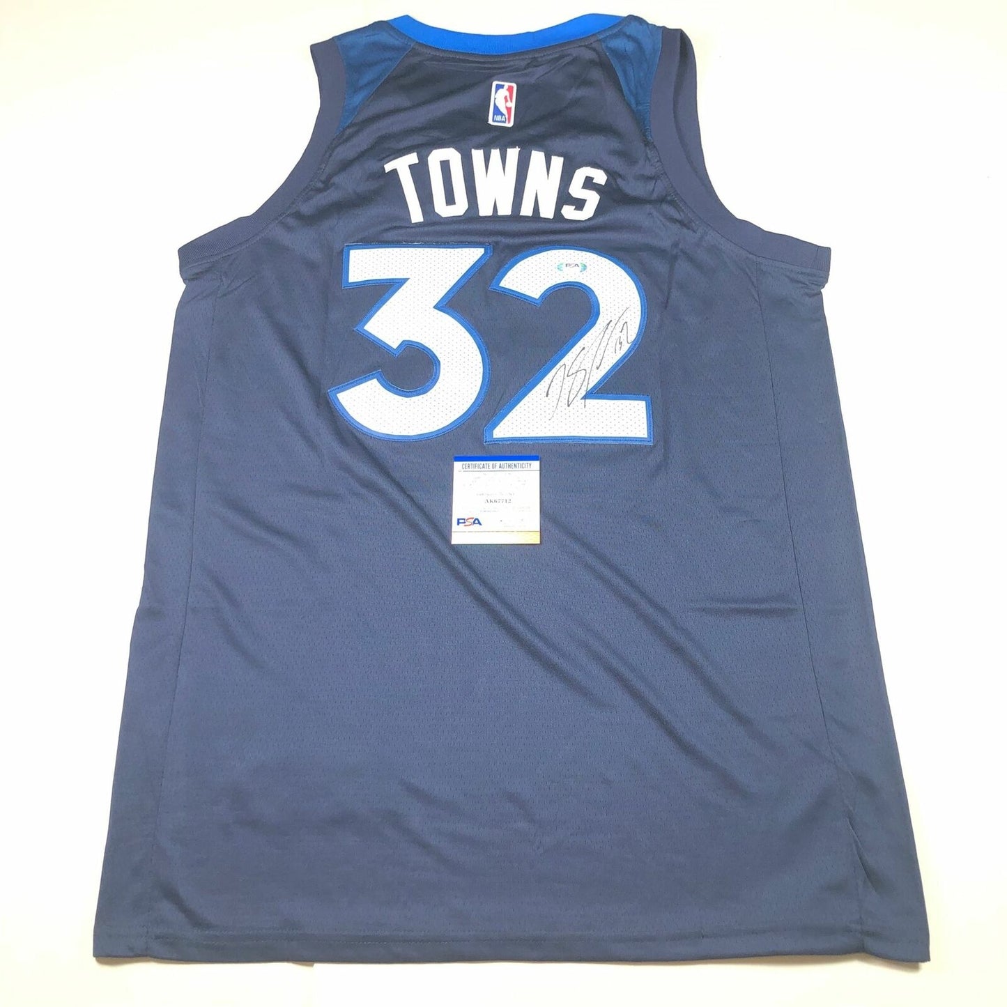 Karl-Anthony Towns signed jersey PSA/DNA Autographed Minnesota Timberwolves