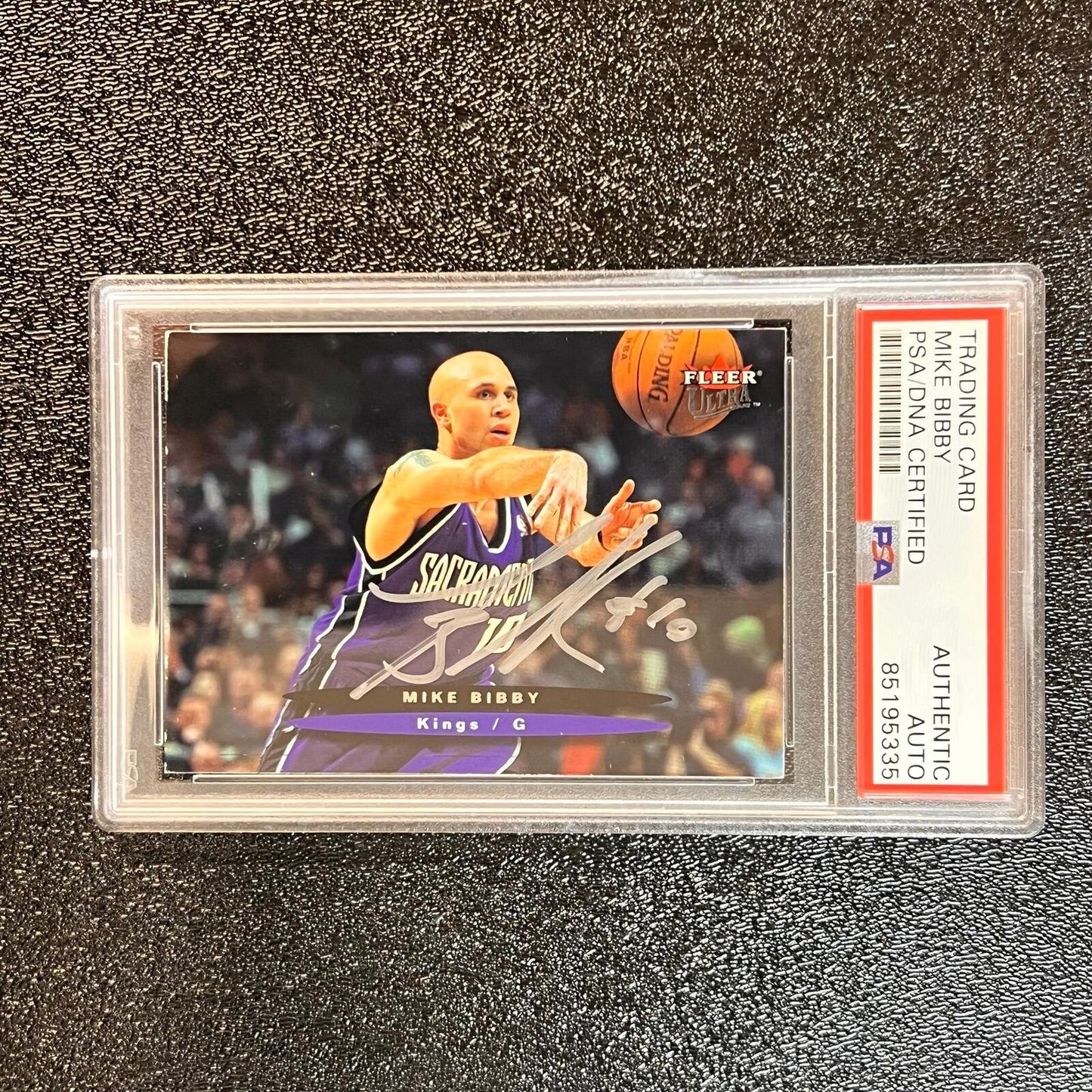 2003-04 Fleer Ultra #107 Mike Bibby Signed Card AUTO PSA Slabbed Kings