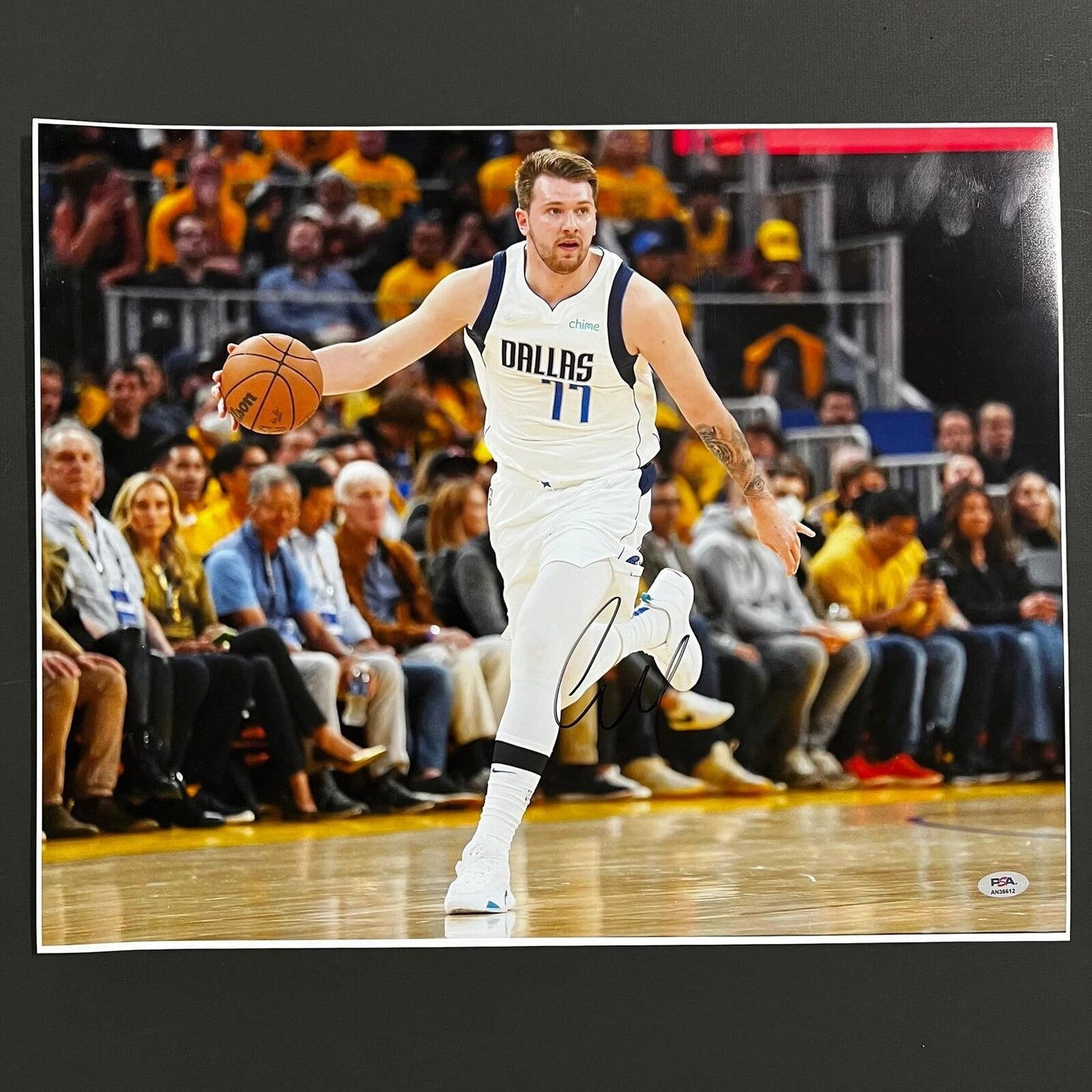 Luka Doncic signed 16x20 photo PSA/DNA Dallas Mavericks Autographed