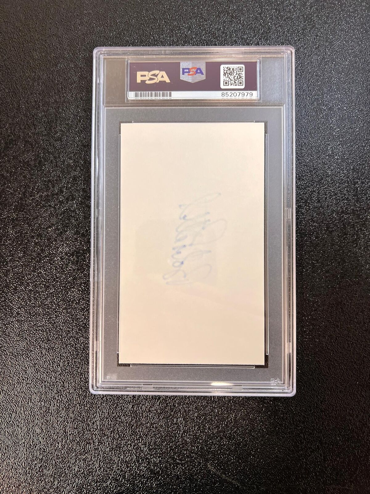 Bob Pettit Signed cut AUTO 10 PSA Slabbed Hawks