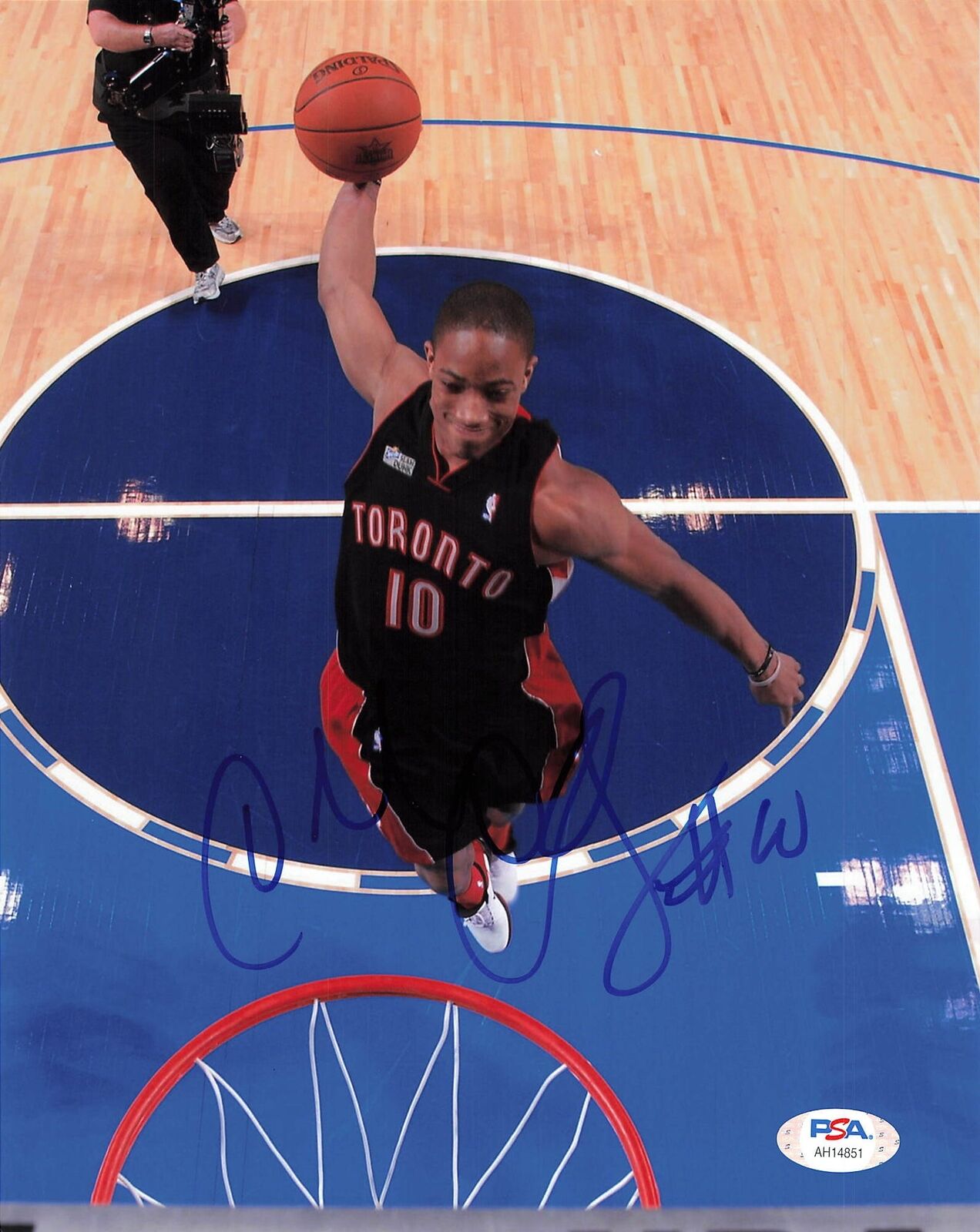 DEMAR DEROZAN signed 8x10 Photo PSA/DNA Raptors