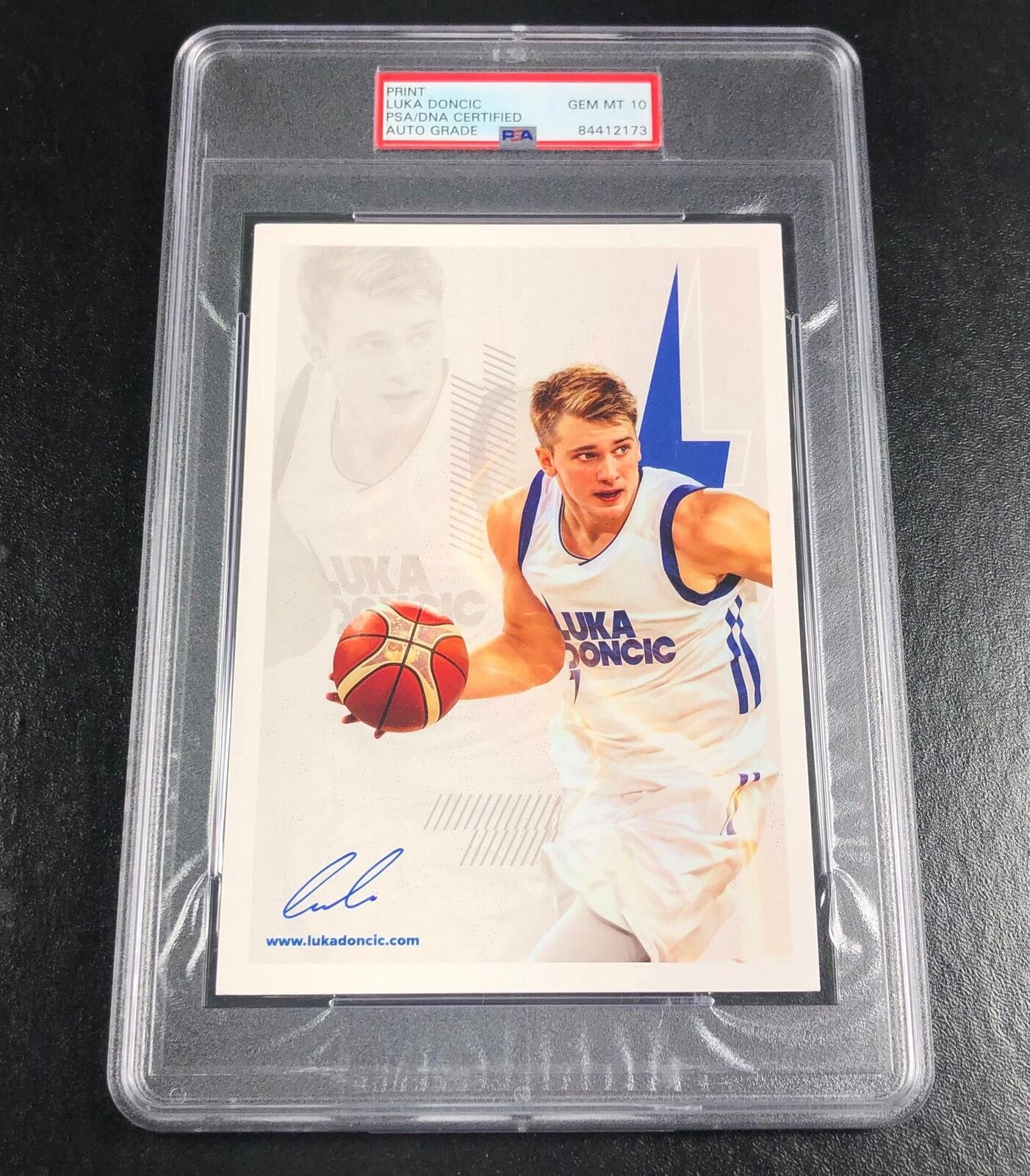 Luka Doncic Signed Photo PSA Encapsulated Auto 10 Gem Mint Mavericks