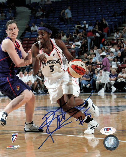 Scholonda Robinson Signed 8x10 photo WNBA PSA/DNA Autographed Sacramento Monarch