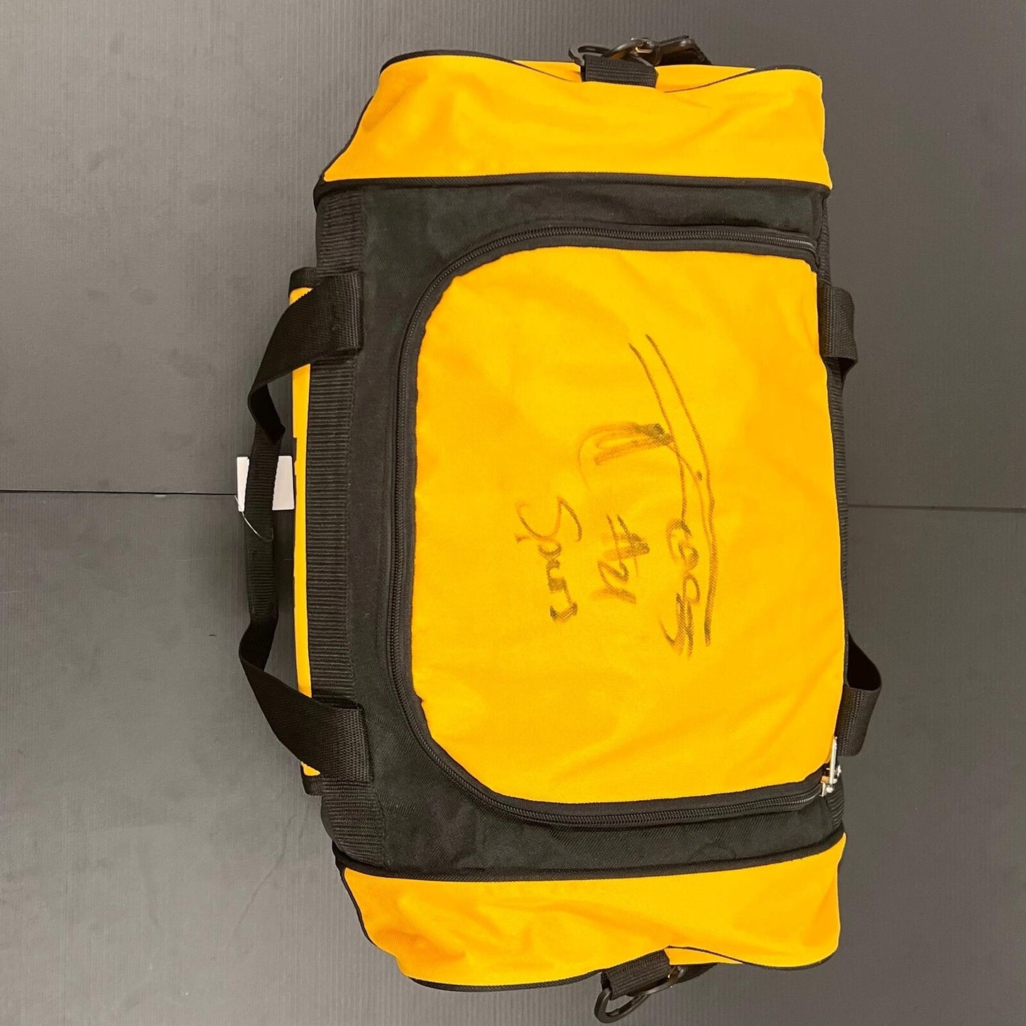 Tim Duncan Signed Duffle Bag PSA/DNA San Antonio Spurs Autographed