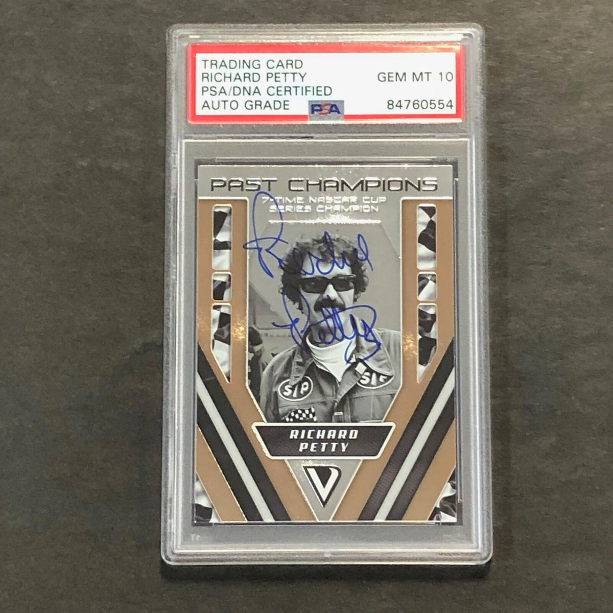 2019 Panini Victory Lap #75 Richard Petty Signed Card AUTO 10 PSA Slabbed Nascar