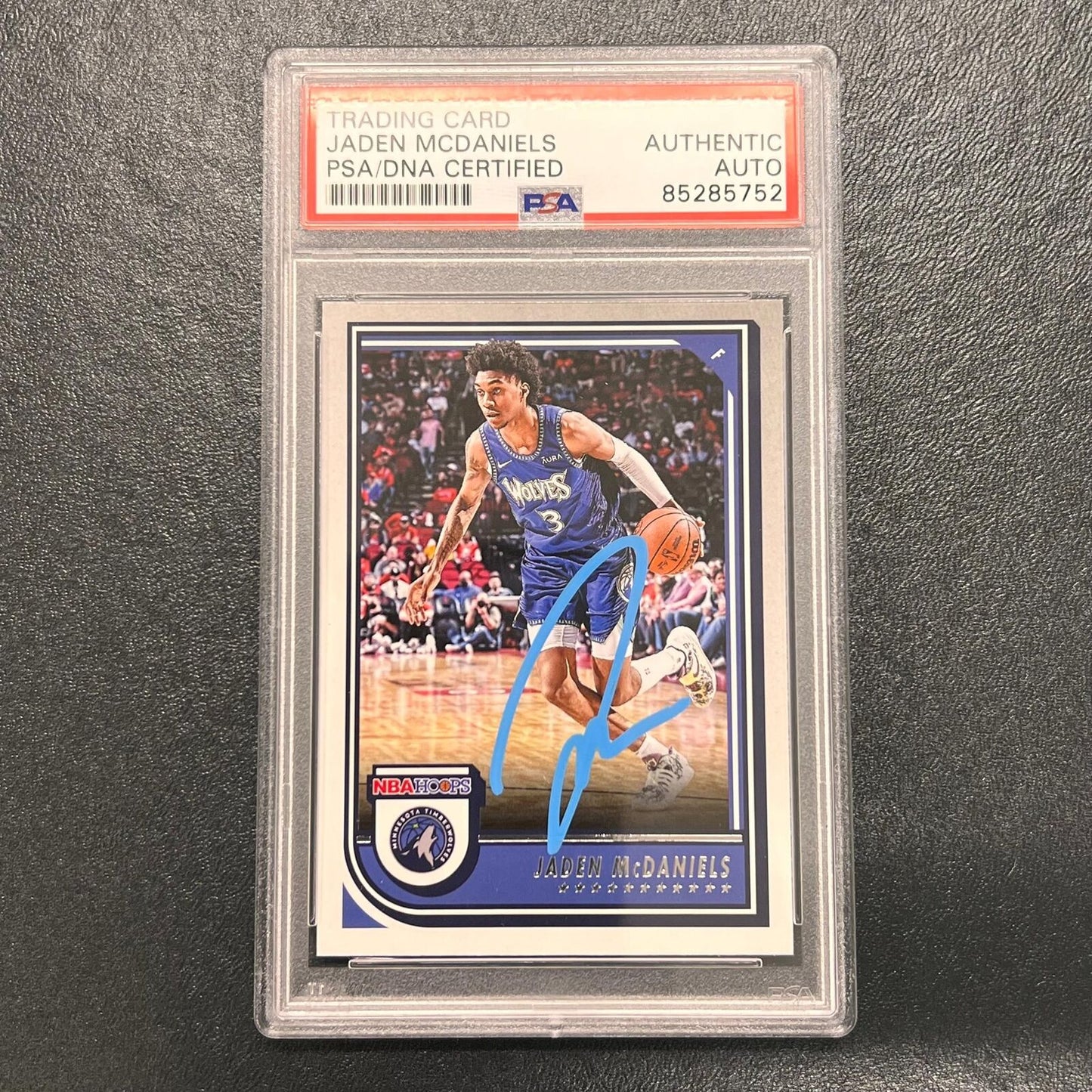 2022-23 Panini Hoops #199 Jaden McDaniels Signed Card AUTO PSA/DNA Slabbed Timbe