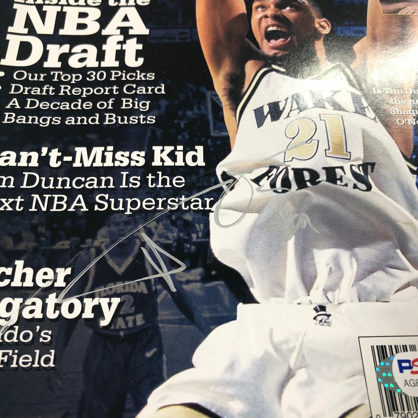 Tim Duncan signed Sport Magazine PSA/DNA Autographed Wake Forest