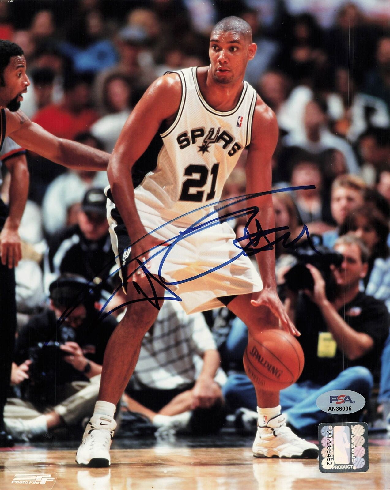 Tim Duncan signed 8x10 photo PSA/DNA San Antonio Spurs Autographed