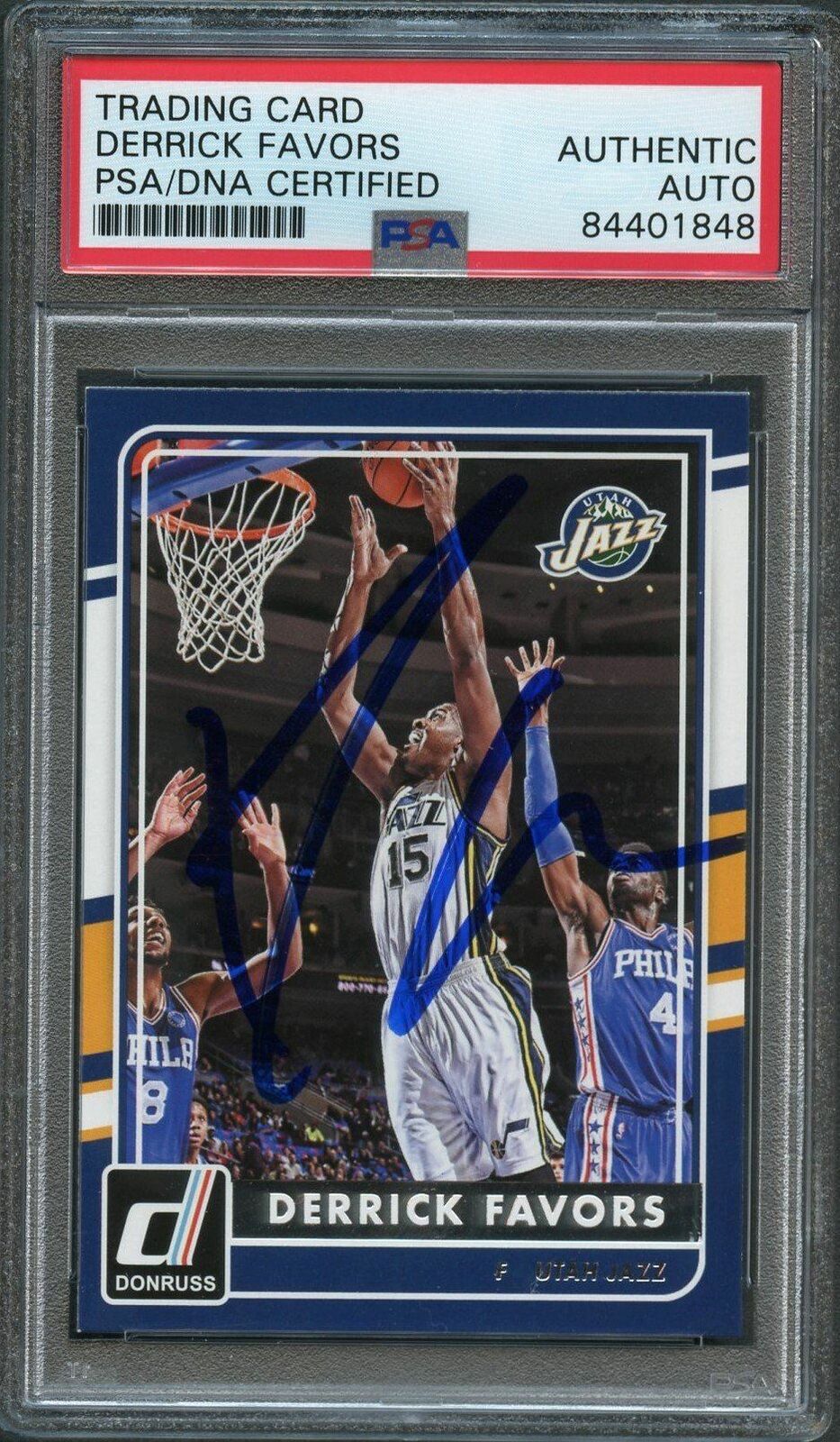 2015-16 Donruss Basketball #171 Derrick Favors Signed Card AUTO PSA Slabbed Jazz