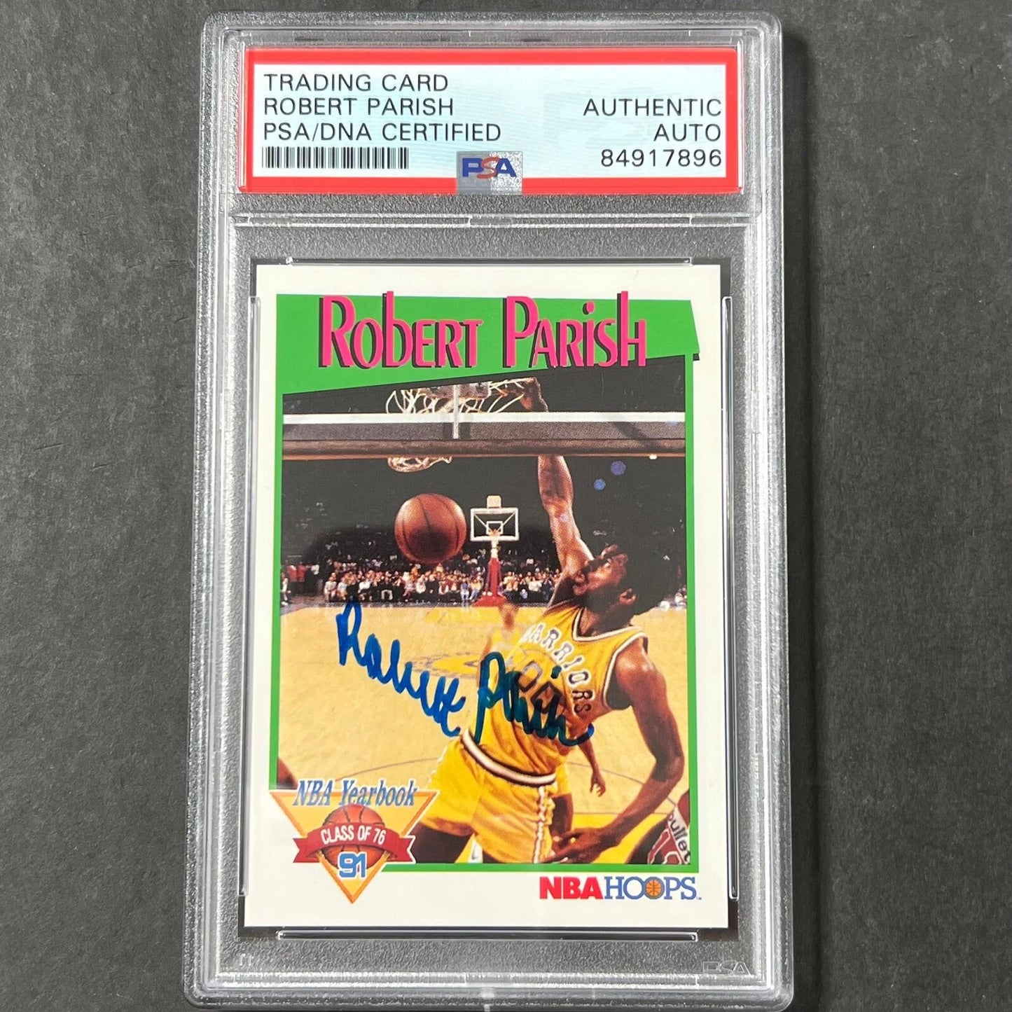 1976 NBA Hoops #324 Robert Parish Auto Signed Card PSA/DNA Encapsulated Boston C