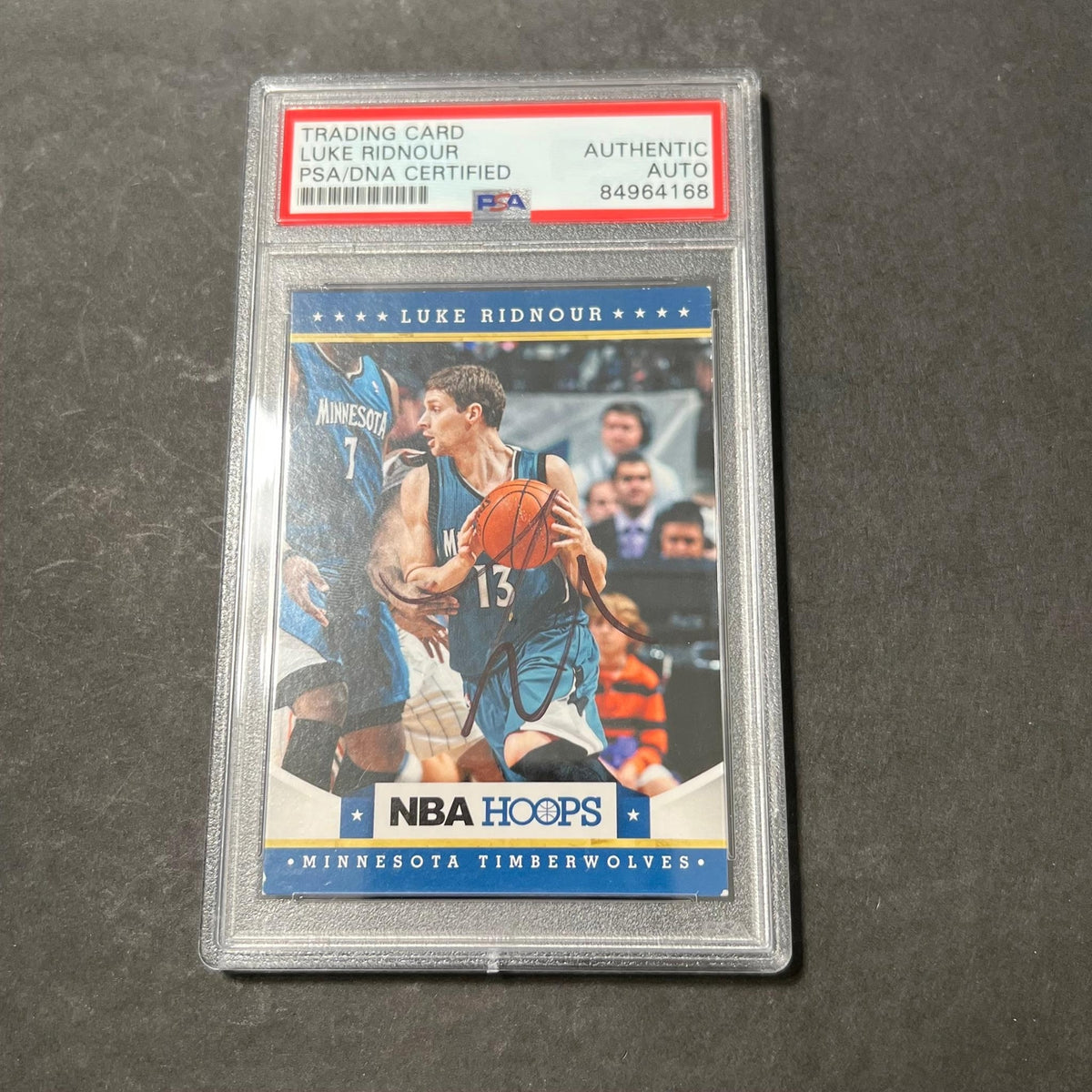2012-13 NBA Hoops #117 Luke Ridnour Signed Card AUTO PSA Slabbed Timbe ...