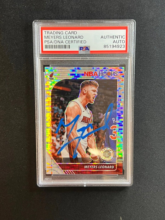 2019-20 Panini Hoops Premium Stock #161 Meyers Leonard Signed Card AUTO PSA Slab