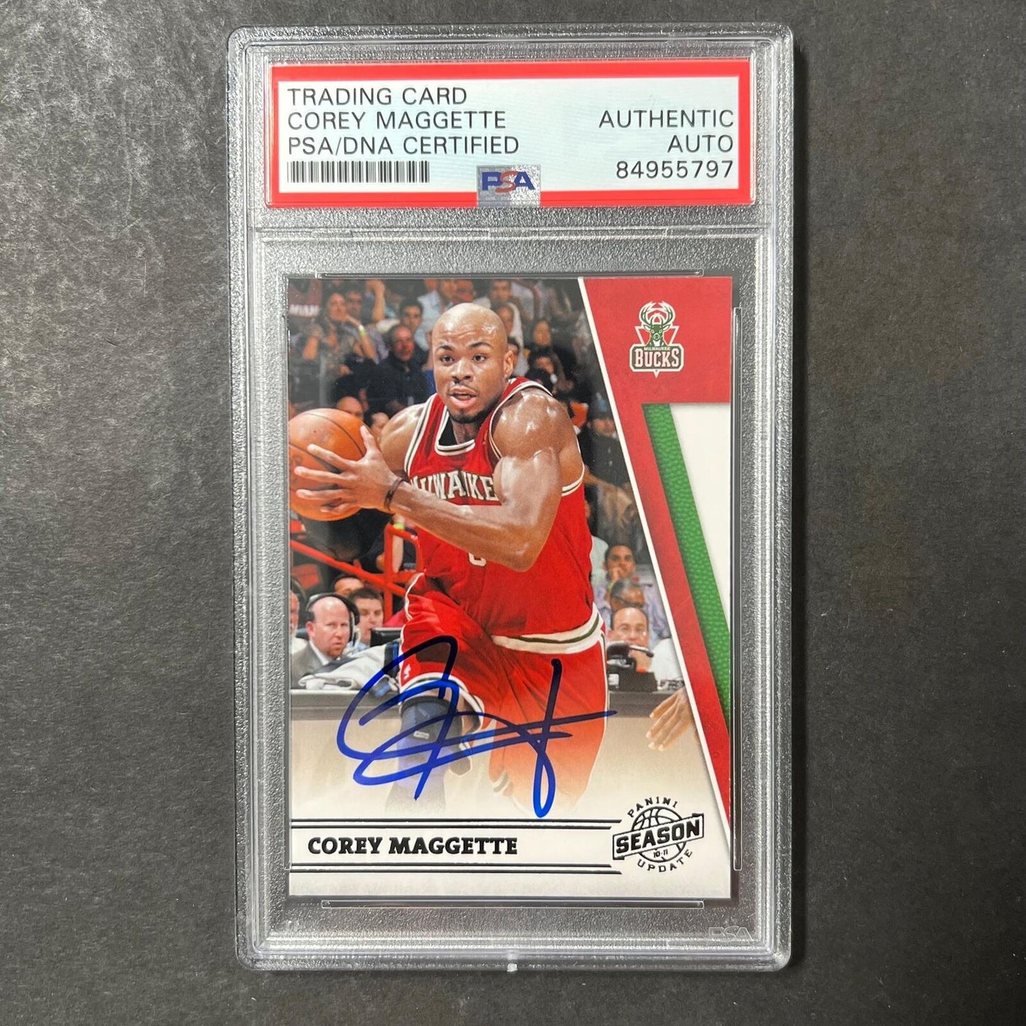 2011 Panini Season Update #63 Corey Maggette Signed Card AUTO PSA Slabbed Bucks