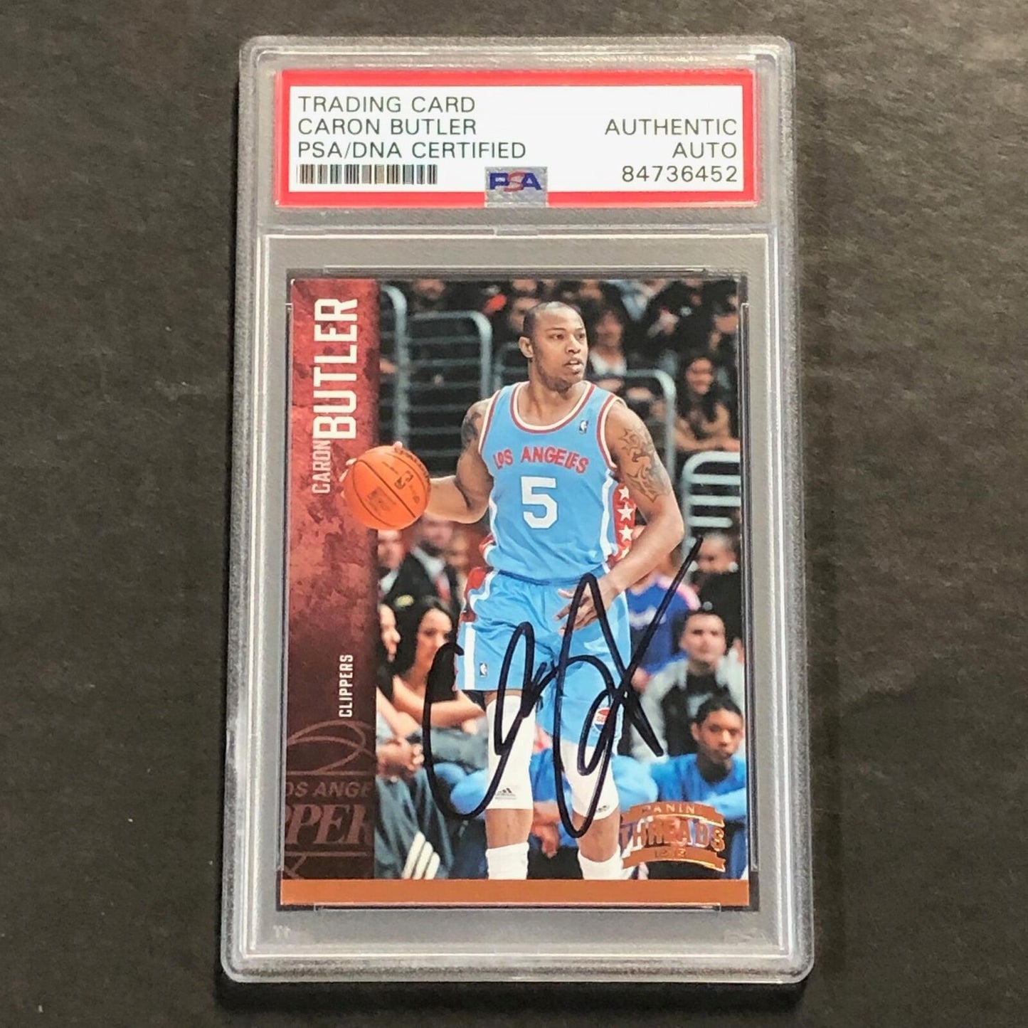 2012-13 Panini Threads #61 Caron Butler Signed Card AUTO PSA Slabbed Clippers