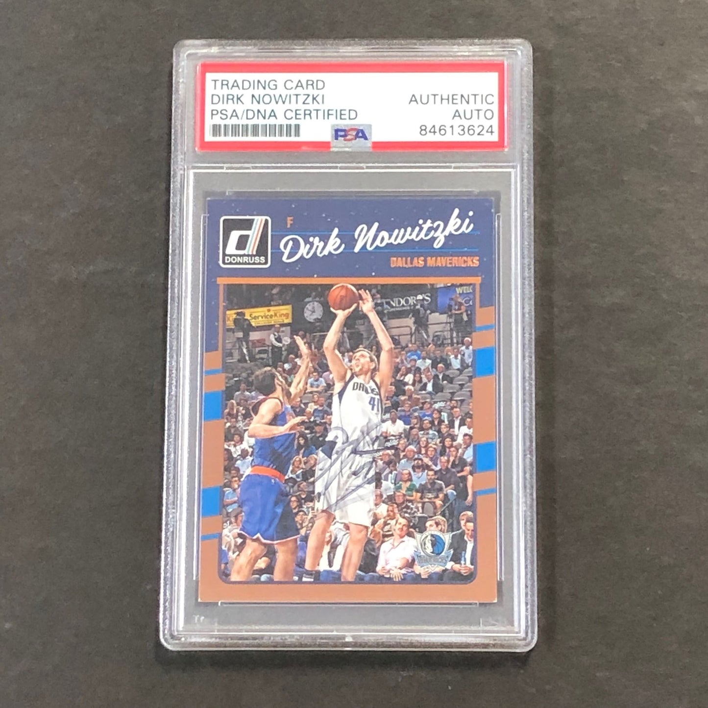 2016 Donruss #77 Dirk Nowitzki Signed AUTO Card PSA/DNA Slabbed Autographed Mave